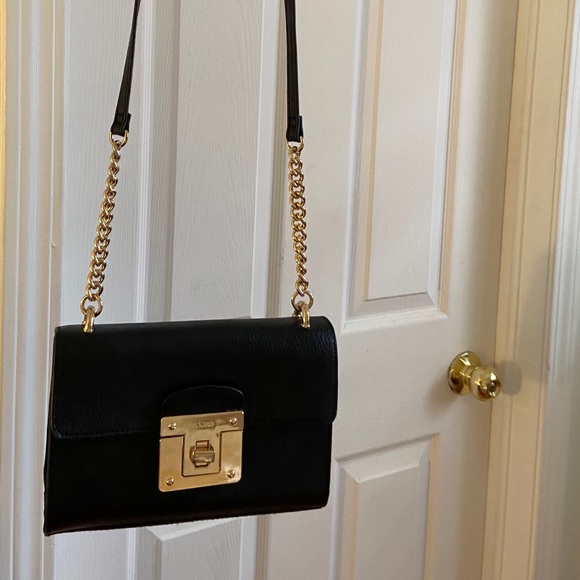 Black and gold shoulder bag - Picture 5 of 6
